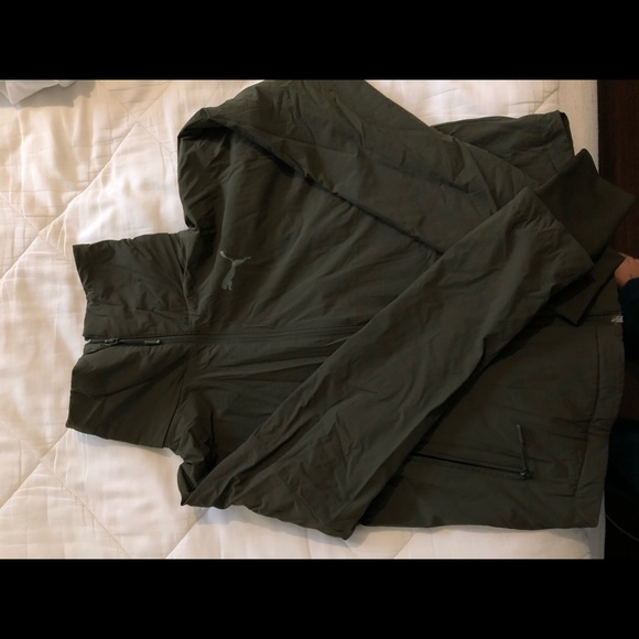Puma jacket! - Picture 3 of 3